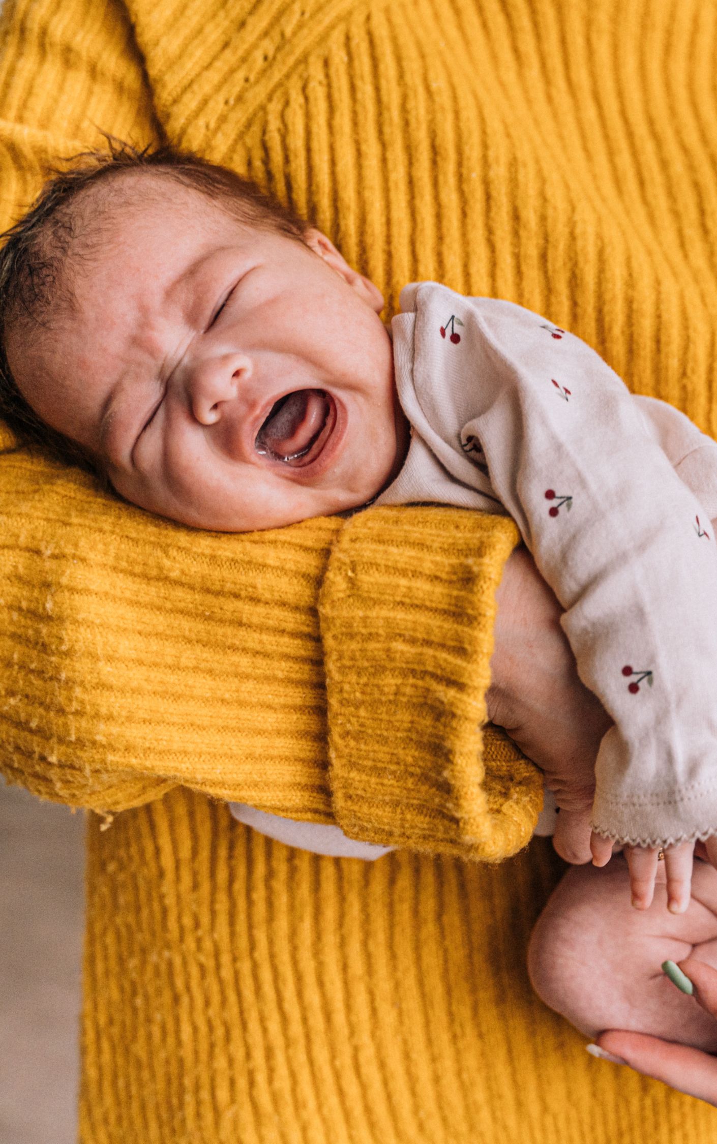 Baby weint: Wie du es verstehst und beruhigst