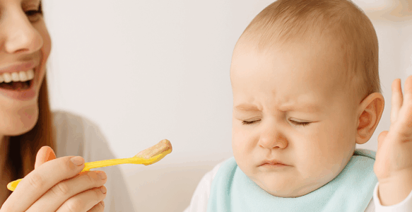 Baby isst nicht mehr Beikost – warum das normal ist und was du tun kannst